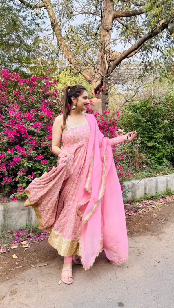 Aglow Pink Color Georgette Thread With Sequence Salwar Suit