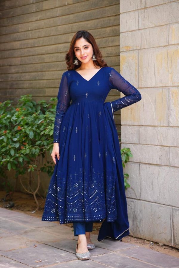 Glowing Navy Blue Color Foix Georgette Thread With 9mm Sequence Salwar Suit