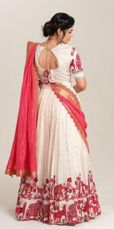 PC 504 Red Color Cotton Kalamkari Print Lehenga Choli Wedding, Party, Festival, Events Etc. Delivery 4-6 Working Days @2149/- | Bollywood Lehenga, Creative Lehenga, Designer Lehenga, Embroidered Lehenga, Lehenga, Party Wear Lehenga