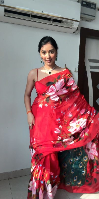 SC 227 Red Color Soft Organza Silk Ready To Wear Saree Casual, Wedding, Festive, Events . Expected Delivery 4-6 Working Days @1549/- only | Bollywood Sarees, Creative Sarees, Designer Sarees, Embroidered Sarees, Ethnic Saree, Modern Digital sarees, Party Wear Sarees, Sarees