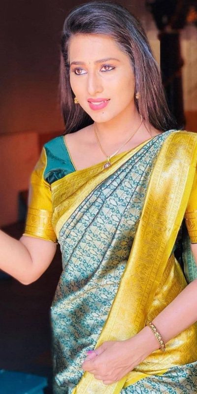 KP 1040 Green Color Lichi Silk Jacquard Work On All Over Saree Casual, Wedding, Festive, Events . Expected Delivery 4-6 Working Days @1449/- only | Bollywood Sarees, Creative Sarees, Designer Sarees, Embroidered Sarees, Ethnic Saree, Modern Digital sarees, Party Wear Sarees, Sarees
