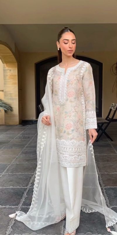 LG 1932 White Color Tobi Organza Printed With Embroidery Salwar Suit Casual, Wedding, Festive, Events . Expected Delivery 4-6 Working Days @2049/- only | Jump Suits, Casual Suits, Creative suits, Designer Suits, Palazzo Suits, Party Wear Suits, Patiala Suits, Salwar suit, Straight Suits