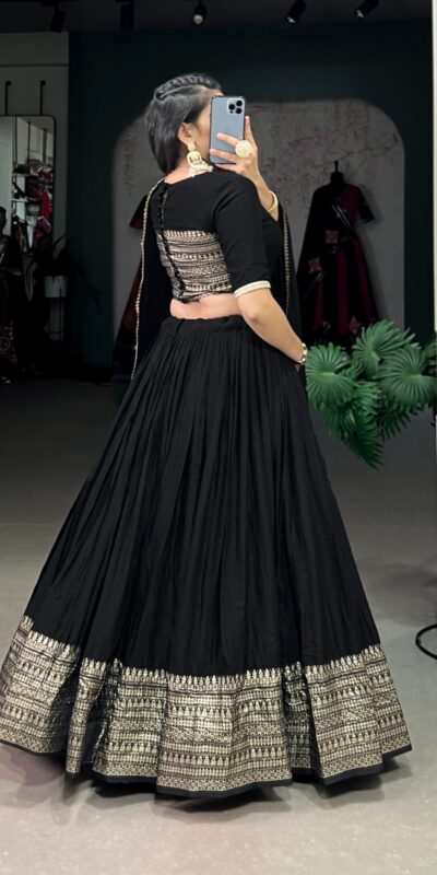 LNB 1906 Black Color Pure Chanderi Plain With Zari Weaving Work Border Lehenga Choli Wedding, Party, Festive, Events Etc. Delivery 4-6 Working Days Rs 1999 | Bollywood Lehenga, Creative Lehenga, Designer Lehenga, Embroidered Lehenga, Lehenga, Party Wear Lehenga