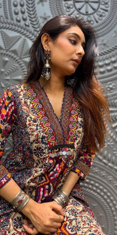 BE 392 Multi Rayon With Lace Work On Neck Salwar Suit Wedding, Party, Festive, Events Introductory Price ₹1699. Delivery 4-6 Working Days. Shop now. | Jump Suits, Tops & Bottoms, Track Suits, Trendy Wear, Casual Suits, Creative suits, Designer Suits, Palazzo Suits, Party Wear Suits, Patiala Suits, Salwar suit, Straight Suits