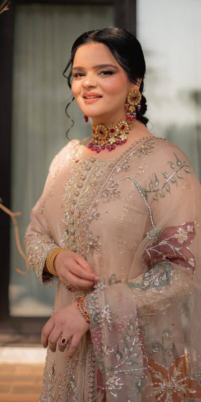 LG 1976 Peach Chinon Lehenga Choli Perfect for Wedding, Party, Traditional Day, Pooja, Cultural Events. Exclusive Offer ₹2399. Delivery 4-6 Working | Bollywood Lehenga, Creative Lehenga, Designer Lehenga, Embroidered Lehenga, Lehenga, Party Wear Lehenga