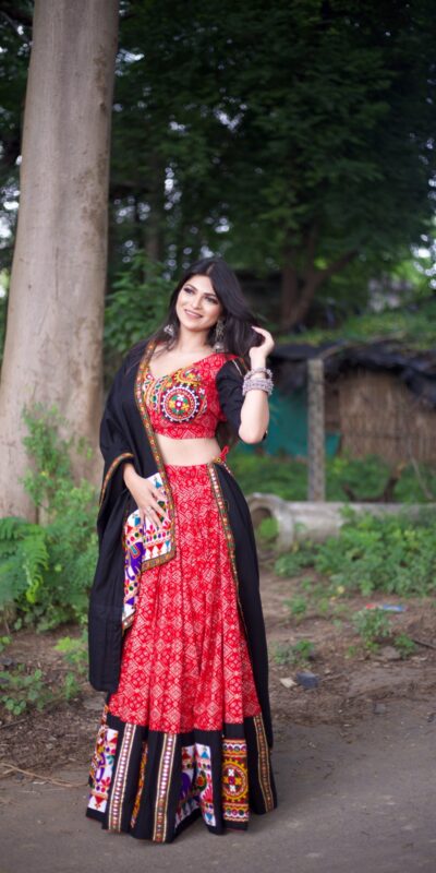 LNB 1693 Red Pure Cotton With Gamthi Work & Mirror Work Lehenga Choli. Affordable Price ₹3999. Delivery 4-6 Working Days. Shop now. | Bollywood Lehenga, Creative Lehenga, Designer Lehenga, Embroidered Lehenga, Lehenga, Party Wear Lehenga