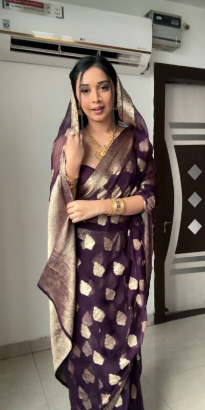 SC 239 Pink Georgette With Lace Work & Lace Border Saree . Wedding, Party, Festive, Events, Exclusive Offer ₹1599. Delivery 4-6 Working Days. Shop now. | Bollywood Sarees, Creative Sarees, Designer Sarees, Embroidered Sarees, Ethnic Saree, Modern Digital sarees, Party Wear Sarees, Sarees