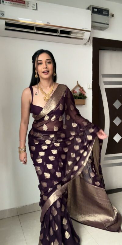 SC 239 Pink Georgette With Lace Work & Lace Border Saree . Wedding, Party, Festive, Events, Exclusive Offer ₹1599. Delivery 4-6 Working Days. Shop now. | Bollywood Sarees, Creative Sarees, Designer Sarees, Embroidered Sarees, Ethnic Saree, Modern Digital sarees, Party Wear Sarees, Sarees