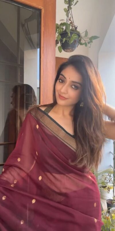 KP 6059 Maroon Soft Lichi Silk Saree with Lace Border & Lace Work. Affordable Price ₹1449. Delivery 4-6 Working Days. Shop now. | Bollywood Sarees, Creative Sarees, Designer Sarees, Embroidered Sarees, Ethnic Saree, Modern Digital sarees, Party Wear Sarees, Sarees