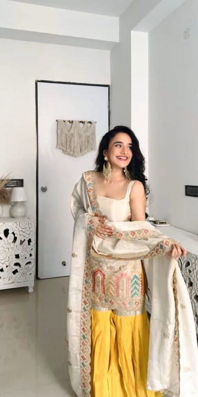 KD 1550 Off White in Color Chinnon Silk Lace Work Salwar Suit . Wedding, Party, Festive, Events, Best Price ₹2149. Delivery 4-6 Working Days. Shop now. | Jump Suits, Straight Suits, Tops & Bottoms, Track Suits, Trendy Wear, Casual Suits, Creative suits, Designer Suits, Palazzo Suits, Party Wear Suits, Patiala Suits, Salwar suit