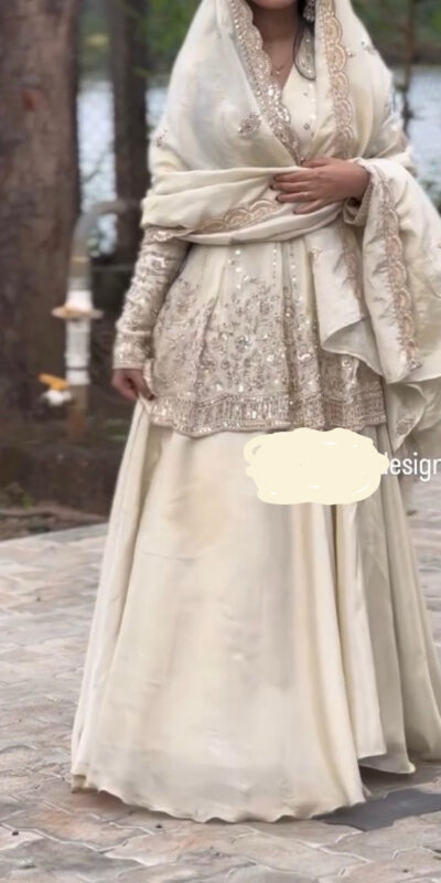 VLM 309 Off White Chinon Silk Salwar Suit with Embroidery Work & Lace Work. Get it for ₹2399. Delivery 4-6 Working Days. Shop now. | Designer Suits, Jump Suits, Tops & Bottoms, Track Suits, Trendy Wear, Casual Suits, Creative suits, Palazzo Suits, Party Wear Suits, Patiala Suits, Salwar suit, Straight Suits