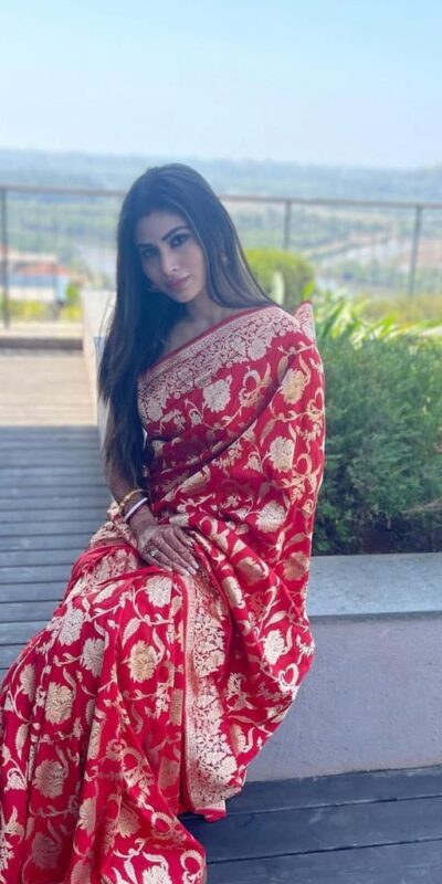 KPR 115 Red Color Soft Lichi Silk Saree with Lace Border & Lace Work. Best Price ₹1399. Delivery 4-6 Working Days. Shop now. | Bollywood Sarees, Creative Sarees, Designer Sarees, Embroidered Sarees, Ethnic Saree, Modern Digital sarees, Party Wear Sarees, Sarees