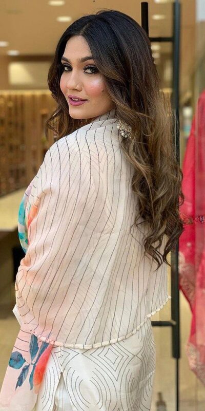 DC G21 White in Maslin Digital Print Salwar Suit . Wedding, Party, Festive, Events, Introductory Price ₹1699. Delivery 4-6 Working Days. Shop now. | Jump Suits, Straight Suits, Casual Suits, Creative suits, Designer Suits, Palazzo Suits, Party Wear Suits, Patiala Suits, Salwar suit