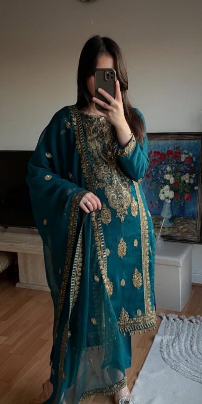 MD 3042 Teal Chinon Silk Salwar Suit with Embroidery Work & Lace Work. Affordable Price ₹2049. Delivery 4-6 Working Days. Shop now. | Jump Suits, Straight Suits, Casual Suits, Creative suits, Designer Suits, Palazzo Suits, Party Wear Suits, Patiala Suits, Salwar suit