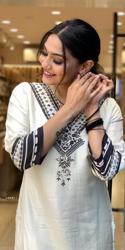 DC G20 White in Maslin Digital Print Salwar Suit . Wedding, Party, Festive, Events, Introductory Price ₹1549. Delivery 4-6 Working Days. Shop now. | Jump Suits, Straight Suits, Casual Suits, Creative suits, Designer Suits, Palazzo Suits, Party Wear Suits, Patiala Suits, Salwar suit