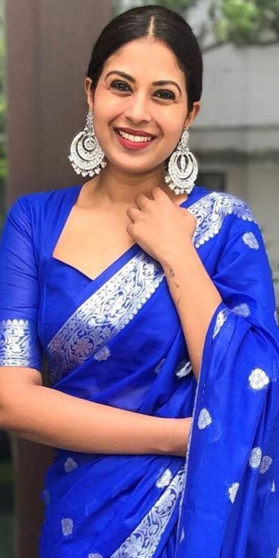 ES 8271 Royal Blue Soft Lichi Silk Saree Perfect for Wedding, Party, Reception, Diwali, Ethnic Day – . Affordable Price ₹1349. Delivery 4-6 Working Days. | Bollywood Sarees, Creative Sarees, Designer Sarees, Embroidered Sarees, Ethnic Saree, Modern Digital sarees, Party Wear Sarees, Sarees