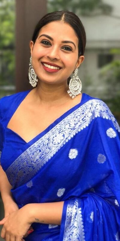 ES 8271 Royal Blue Soft Lichi Silk Saree Perfect for Wedding, Party, Reception, Diwali, Ethnic Day – . Affordable Price ₹1349. Delivery 4-6 Working Days. | Bollywood Sarees, Creative Sarees, Designer Sarees, Embroidered Sarees, Ethnic Saree, Modern Digital sarees, Party Wear Sarees, Sarees