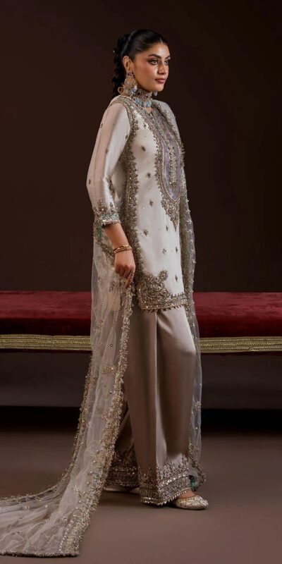 LG 2068 Off White Crape Silk Salwar Suit Perfect for Wedding, Party, Onam, Reception, Housewarming – . Grab it for ₹1999. Delivery 4-6 Working Day | Jump Suits, Straight Suits, Casual Suits, Creative suits, Designer Suits, Palazzo Suits, Party Wear Suits, Patiala Suits, Salwar suit