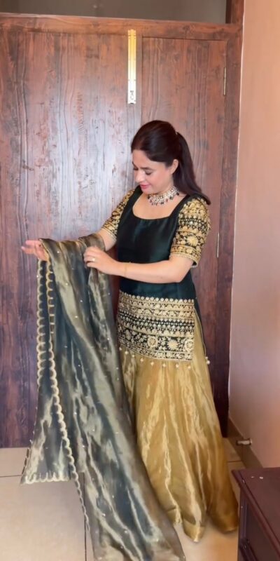 LG 2054 Teal Color Roman Silk Salwar Suit with Embroidery Work. Available at ₹2099 only. Delivery 4-6 Working Days. Shop now. | Jump Suits, Straight Suits, Casual Suits, Creative suits, Designer Suits, Palazzo Suits, Party Wear Suits, Patiala Suits, Salwar suit