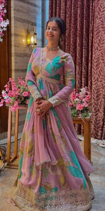 Perfect for Wedding, Party, Durga Puja, Diwali, Anniversary – ZB 5054 Pink Pink Fox Georgette Gown. Now at just ₹2149. Delivery 4-6 Working Days. Shop now. | Bollywood Gowns, Creative Gowns, Designer Gowns, Embroidered Gowns, Gowns, Party Wear Gowns
