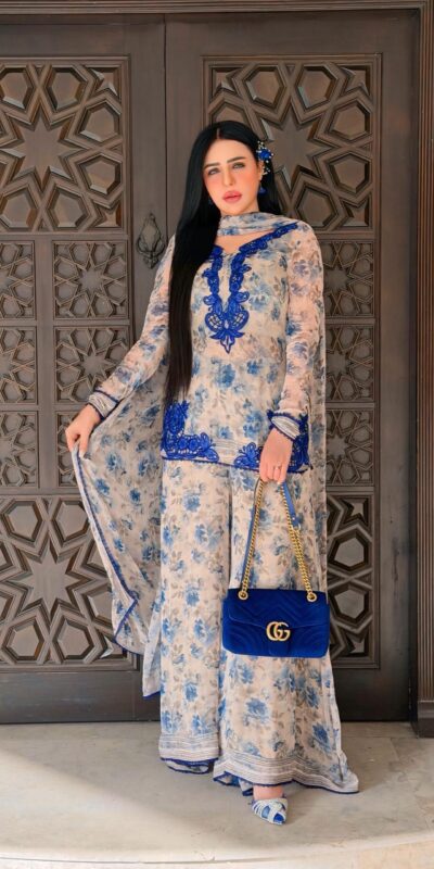 SRK 5352 Cream Faux Georgette Salwar Suit with Designer Work. Affordable Price ₹2049. Delivery 4-6 Working Days. Shop now. | Jump Suits, Straight Suits, Casual Suits, Creative suits, Designer Suits, Palazzo Suits, Party Wear Suits, Patiala Suits, Salwar suit