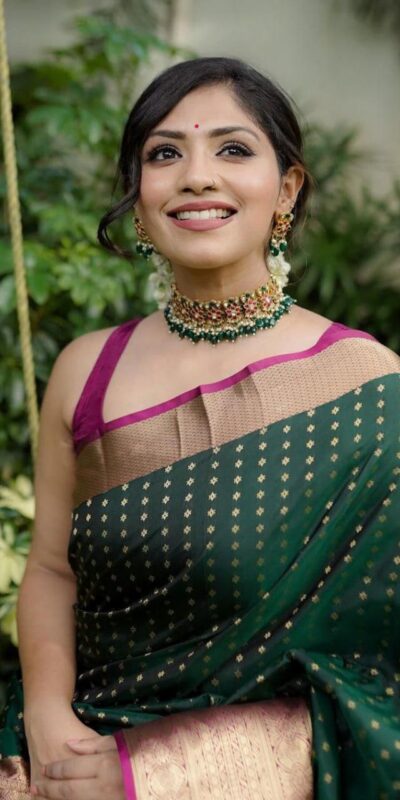 KPR 6047 Green in Soft Lichi Silk Jacquard Work Designer Work Saree . Exclusive Offer ₹1449. Delivery 4-6 Working Days. Shop now. | Bollywood Sarees, Creative Sarees, Designer Sarees, Embroidered Sarees, Ethnic Saree, Modern Digital sarees, Party Wear Sarees, Sarees