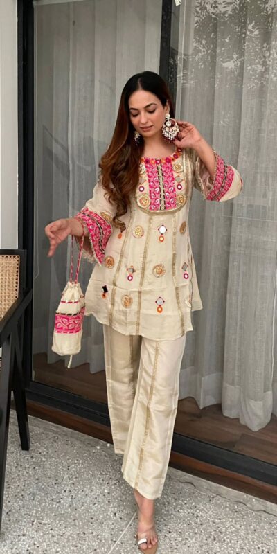 LG 2091 Cream in Cos Moss Mirror Work & Embroidery Work Salwar Suit . Festive Deal ₹2049. Delivery 4-6 Working Days. Shop now. | Jump Suits, Straight Suits, Casual Suits, Creative suits, Designer Suits, Palazzo Suits, Party Wear Suits, Patiala Suits, Salwar suit