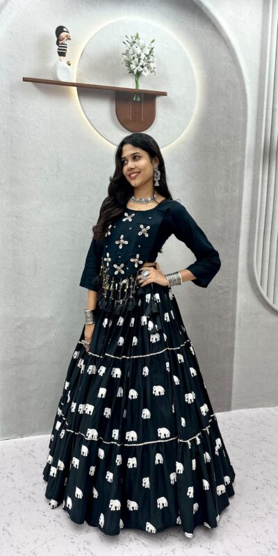 Ram 181 Black Color Pure Cotton Lehenga Choli with Cowrie Work. Festive Deal ₹2649. Delivery 4-6 Working Days. Online Shop now. | Bollywood Lehenga, Creative Lehenga, Designer Lehenga, Embroidered Lehenga, Lehenga, Party Wear Lehenga