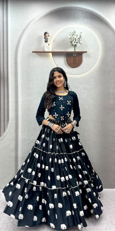Ram 181 Black Color Pure Cotton Lehenga Choli with Cowrie Work. Festive Deal ₹2649. Delivery 4-6 Working Days. Online Shop now. | Bollywood Lehenga, Creative Lehenga, Designer Lehenga, Embroidered Lehenga, Lehenga, Party Wear Lehenga