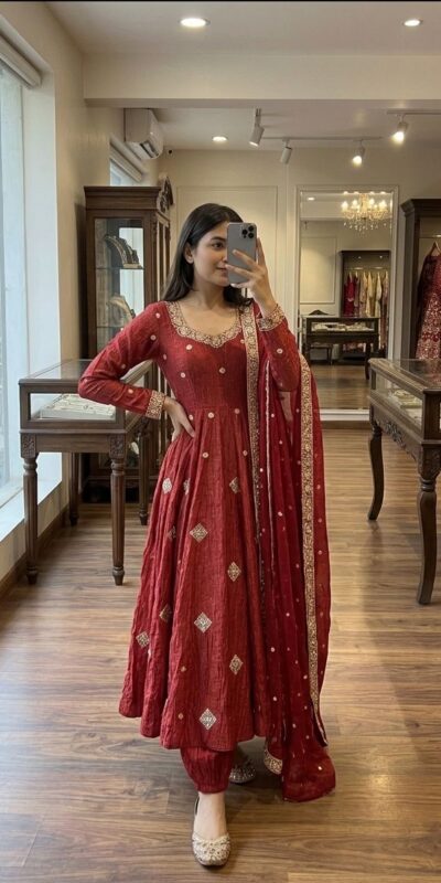 SRK 5351 Red Crunchy Silk Gown Perfect for Wedding, Party, Haldi, Anniversary, Holi – . Affordable Price ₹2149. Delivery 4-6 Working Days. Shop now. | Bollywood Gowns, Creative Gowns, Designer Gowns, Embroidered Gowns, Gowns, Party Wear Gowns