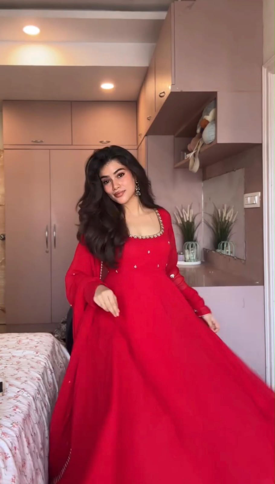 ZB 5074 Red Faux Georgette Gown Perfect for Wedding, Party, Raksha Bandhan, Temple Visit, Onam – . Get it for ₹1899. Delivery 4-6 Working Days. Shop now | Bollywood Gowns, Creative Gowns, Designer Gowns, Embroidered Gowns, Gowns, Party Wear Gowns