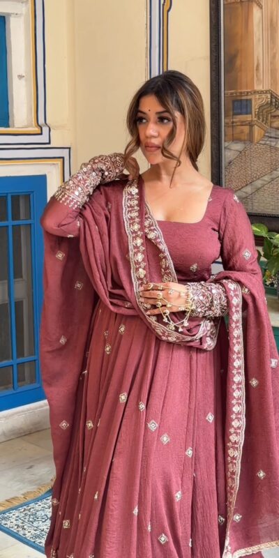KD1589 Peach Color Mul Chanderi Silk Mul Chanderi Silk Thread Embroidery Gown Delivery 4-6 Working Days. Online Shop now. | Bollywood Gowns, Creative Gowns, Designer Gowns, Embroidered Gowns, Gowns, Party Wear Gowns