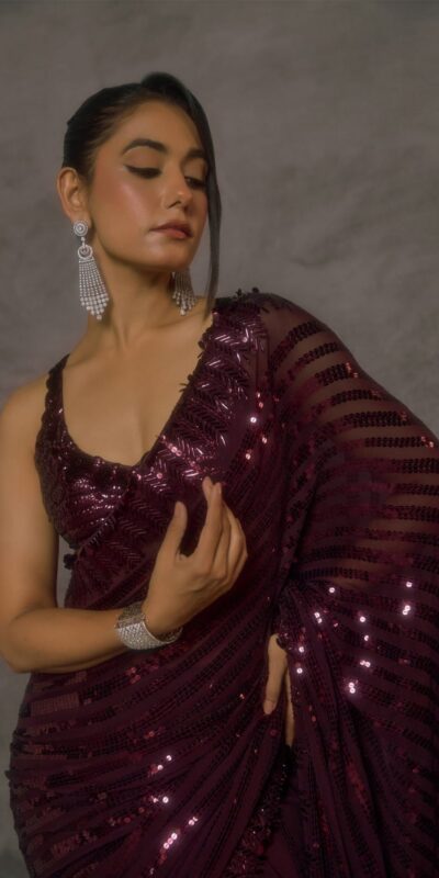DF 3476 Wine Faux Georgette Saree Perfect for Wedding, Party, Cultural Events, Traditional Day, Pooja – . Grab it for ₹1799. Delivery 4-6 Working Day | Bollywood Sarees, Creative Sarees, Designer Sarees, Embroidered Sarees, Ethnic Saree, Modern Digital sarees, Party Wear Sarees, Sarees
