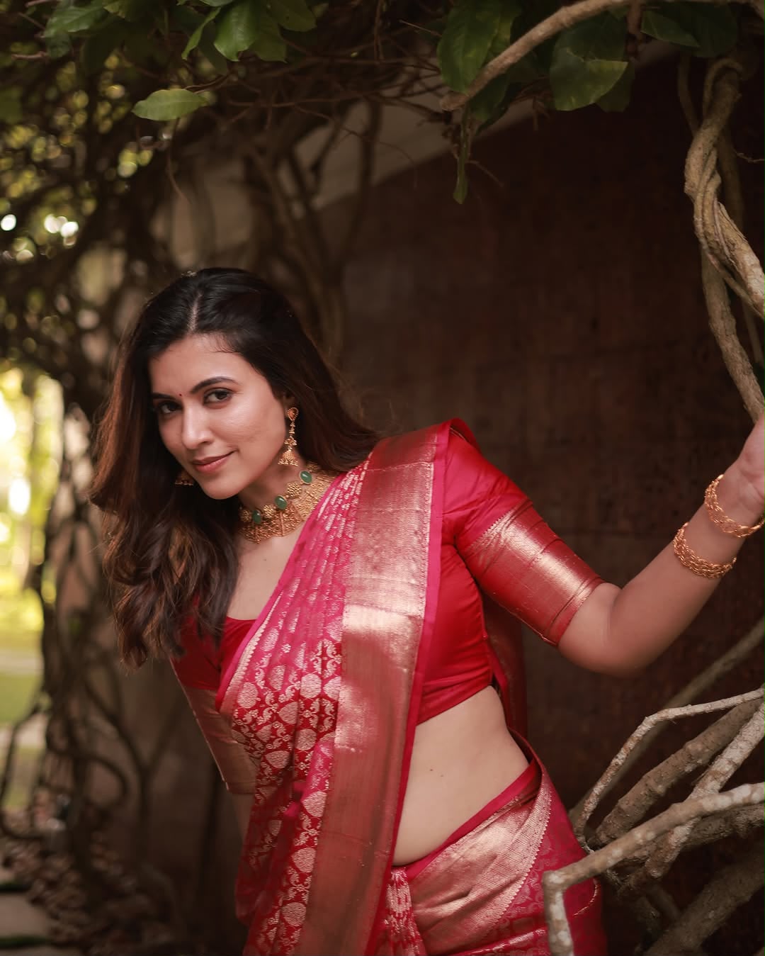 KPR 234 Gajri Soft Lichi Silk Saree with Lace Work & Lace Border. Introductory Price ₹1349. Delivery 4-6 Working Days. Shop now. | Bollywood Sarees, Creative Sarees, Designer Sarees, Embroidered Sarees, Ethnic Saree, Modern Digital sarees, Party Wear Sarees, Sarees