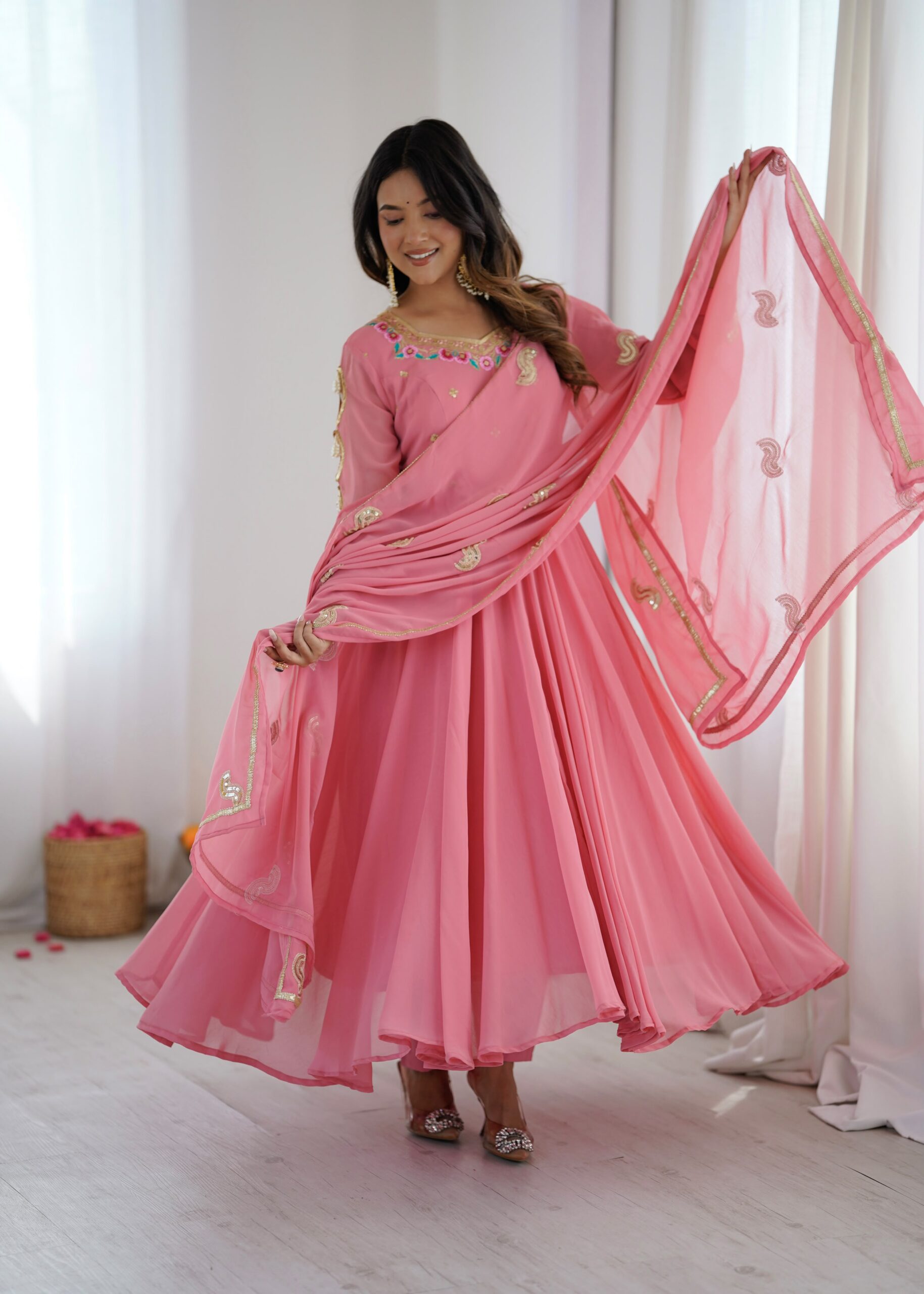 SRK 5363 Dusty Pink | Dusty Pink Faux Georgette Gown with Sequins Work & Embroidery Work. Affordable Price ₹2099. Delivery 4-6 Working Days. Shop now. | Bollywood Gowns, Creative Gowns, Designer Gowns, Embroidered Gowns, Gowns, Party Wear Gowns
