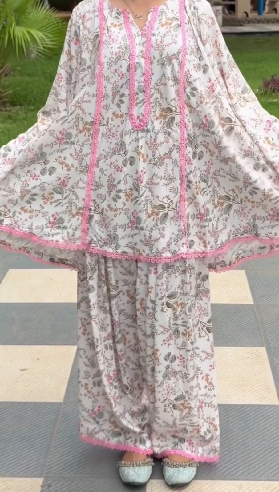 SRK 3180 Pink Natural Crep Lace Work & Digital Print Salwar Suit . Exclusive Offer ₹1949. Delivery 4-6 Working Days. Shop now. | Jump Suits, Straight Suits, Casual Suits, Creative suits, Designer Suits, Palazzo Suits, Party Wear Suits, Patiala Suits, Salwar suit