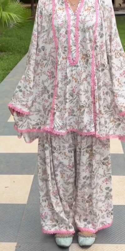 SRK 3180 Pink Natural Crep Lace Work & Digital Print Salwar Suit . Exclusive Offer ₹1949. Delivery 4-6 Working Days. Shop now. | Jump Suits, Straight Suits, Casual Suits, Creative suits, Designer Suits, Palazzo Suits, Party Wear Suits, Patiala Suits, Salwar suit