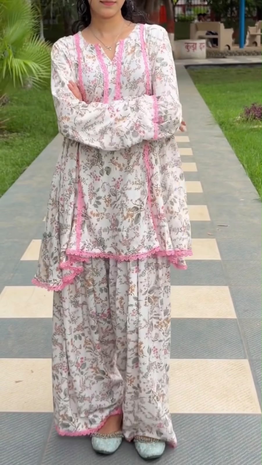 SRK 3180 Pink Natural Crep Lace Work & Digital Print Salwar Suit . Exclusive Offer ₹1949. Delivery 4-6 Working Days. Shop now. | Jump Suits, Straight Suits, Casual Suits, Creative suits, Designer Suits, Palazzo Suits, Party Wear Suits, Patiala Suits, Salwar suit