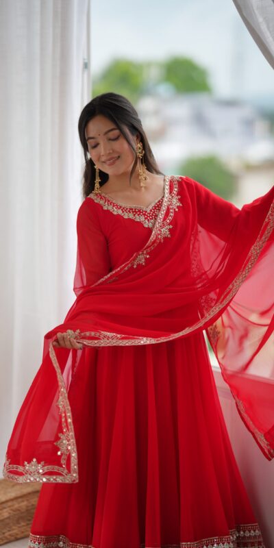 SSR 549 Red Fox Perfect for Wedding, Party, Durga Puja, Diwali, Anniversary –Georgette Gown. Now at just ₹2449. Delivery 4-6 Working Days. Shop now. | Bollywood Gowns, Creative Gowns, Designer Gowns, Embroidered Gowns, Gowns, Party Wear Gowns