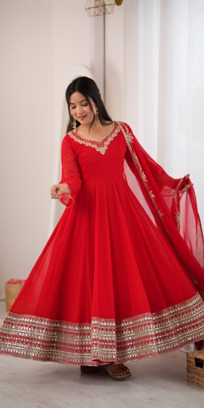SSR 549 Red Fox Perfect for Wedding, Party, Durga Puja, Diwali, Anniversary –Georgette Gown. Now at just ₹2449. Delivery 4-6 Working Days. Shop now. | Bollywood Gowns, Creative Gowns, Designer Gowns, Embroidered Gowns, Gowns, Party Wear Gowns