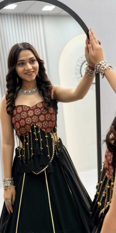 Ram 192 Black in Pure Cotton Mirror Work & Gamthi Work Lehenga Choli . Exclusive Offer ₹2849. Delivery 4-6 Working Days. Shop now. | Bollywood Lehenga, Creative Lehenga, Designer Lehenga, Embroidered Lehenga, Lehenga, Party Wear Lehenga
