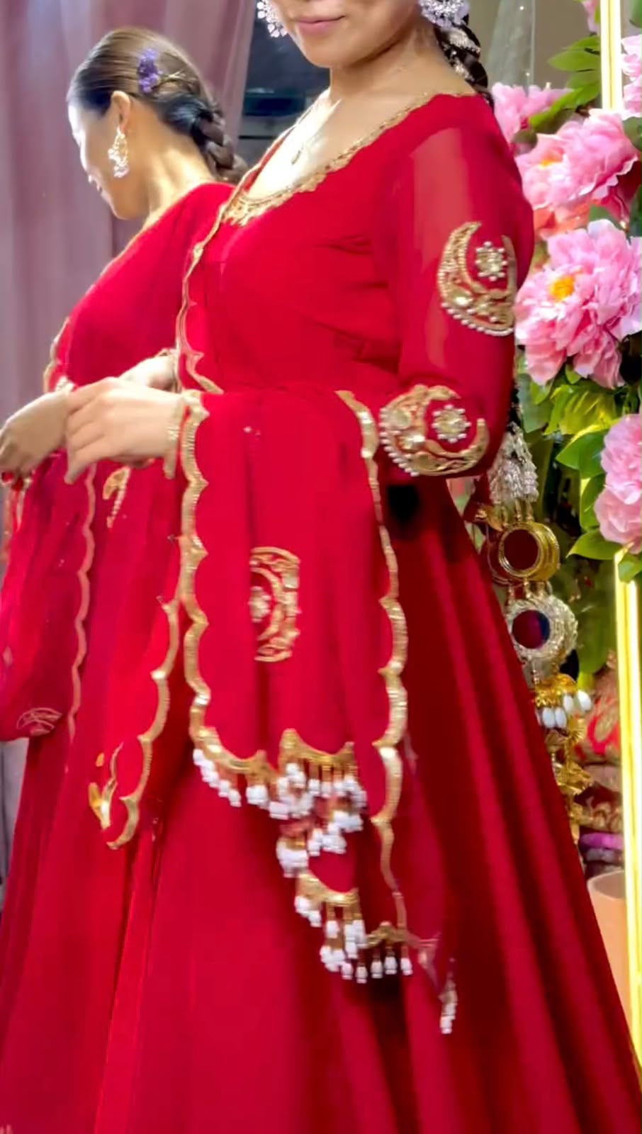 VLM 351 Red Fox Perfect for Wedding, Party, Durga Puja, Diwali, Anniversary –Georgette Gown. Now at just ₹2199. Delivery 4-6 Working Days. Shop now. | Bollywood Gowns, Creative Gowns, Designer Gowns, Embroidered Gowns, Gowns, Party Wear Gowns