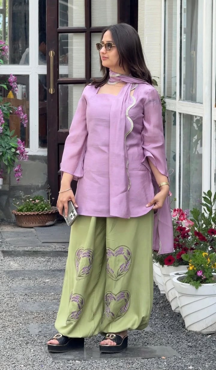 MD 3106 Lavender Mal Chanderi Salwar Suit Perfect for Wedding, Party, Baisakhi, Housewarming, Sangeet – Introductory Price ₹2249. Delivery 4-6 Working D | Jump Suits, Straight Suits, Casual Suits, Creative suits, Designer Suits, Palazzo Suits, Party Wear Suits, Patiala Suits, Salwar suit