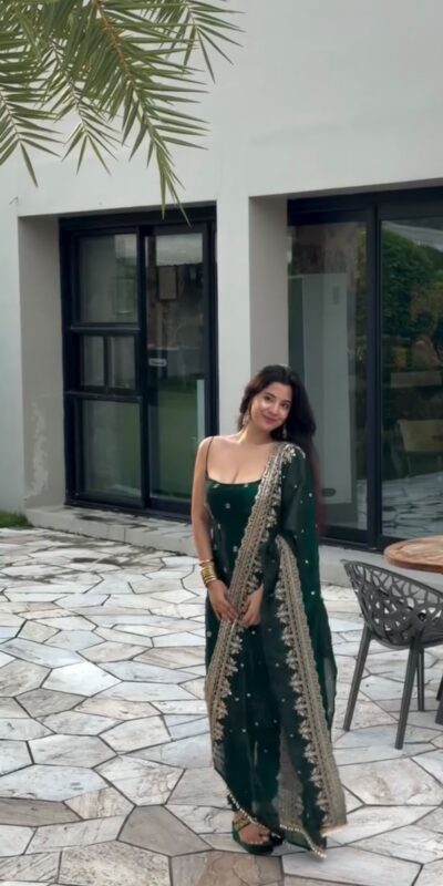 KD 1640 Green Pure Endy Silk Salwar Suit with Embroidery Work & Sequins Work. Exclusive Offer ₹2199. Delivery 4-6 Working Days. Shop now. | Jump Suits, Straight Suits, Casual Suits, Creative suits, Designer Suits, Palazzo Suits, Party Wear Suits, Patiala Suits, Salwar suit