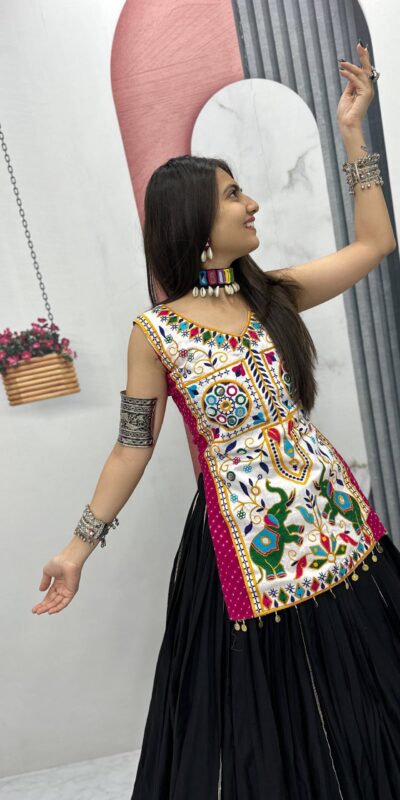 PC N43 Black in Pure Cotton Mirror Work & Gamthi Work Lehenga Choli . Exclusive Offer ₹2949. Delivery 4-6 Working Days. Shop now. | Bollywood Lehenga, Creative Lehenga, Designer Lehenga, Embroidered Lehenga, Lehenga, Party Wear Lehenga