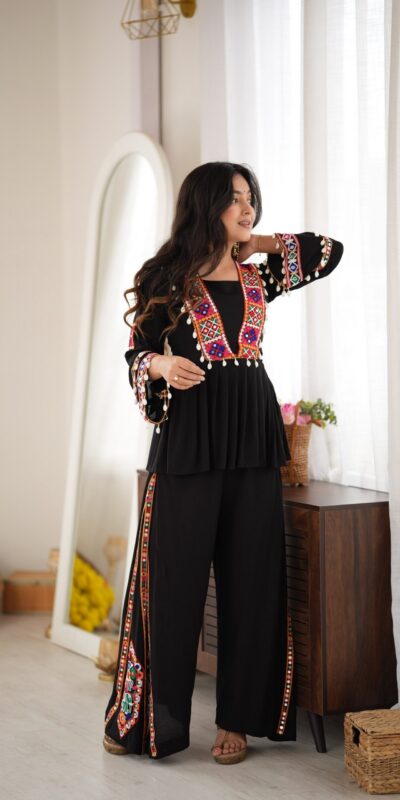 SP 93 Black Rayon Salwar Suit with Embroidery Work & Thread Embroidery. Best Price ₹2149. Delivery 4-6 Working Days. Shop now. | Jump Suits, Straight Suits, Casual Suits, Creative suits, Designer Suits, Palazzo Suits, Party Wear Suits, Patiala Suits, Salwar suit