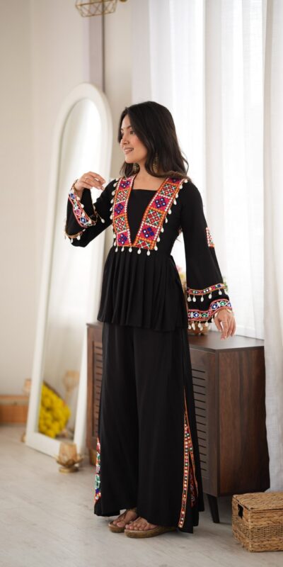 SP 93 Black Rayon Salwar Suit with Embroidery Work & Thread Embroidery. Best Price ₹2149. Delivery 4-6 Working Days. Shop now. | Jump Suits, Straight Suits, Casual Suits, Creative suits, Designer Suits, Palazzo Suits, Party Wear Suits, Patiala Suits, Salwar suit