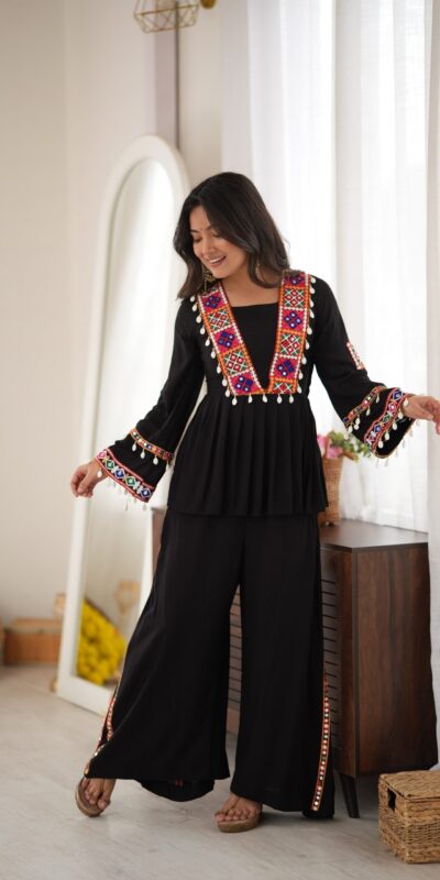 SP 93 Black Rayon Salwar Suit with Embroidery Work & Thread Embroidery. Best Price ₹2149. Delivery 4-6 Working Days. Shop now. | Jump Suits, Straight Suits, Casual Suits, Creative suits, Designer Suits, Palazzo Suits, Party Wear Suits, Patiala Suits, Salwar suit