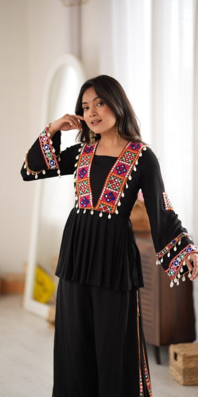 SP 93 Black Rayon Salwar Suit with Embroidery Work & Thread Embroidery. Best Price ₹2149. Delivery 4-6 Working Days. Shop now. | Jump Suits, Straight Suits, Casual Suits, Creative suits, Designer Suits, Palazzo Suits, Party Wear Suits, Patiala Suits, Salwar suit