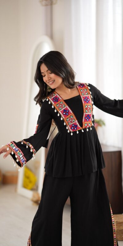 SP 93 Black Rayon Salwar Suit with Embroidery Work & Thread Embroidery. Best Price ₹2149. Delivery 4-6 Working Days. Shop now. | Jump Suits, Straight Suits, Casual Suits, Creative suits, Designer Suits, Palazzo Suits, Party Wear Suits, Patiala Suits, Salwar suit